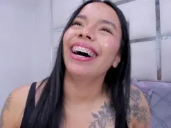 Amateur Live Sex Cam of ZoeSwam