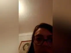 Amateur Live Sex Cam of VeronicaYoung