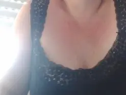 Amateur Adult Webcam of Llara