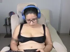 Amateur Nude Webcam of Moon_woman