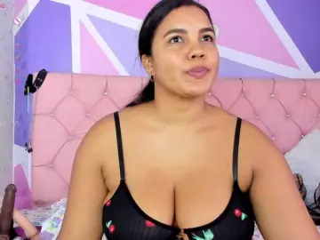 Bongacams Free Live Porn of AngieCandy