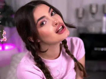 Bongacams Free Porn Cam of SweetAuraaa