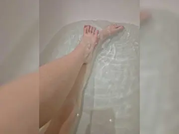 Bongacams Adult Video Chat of Kira-Feet