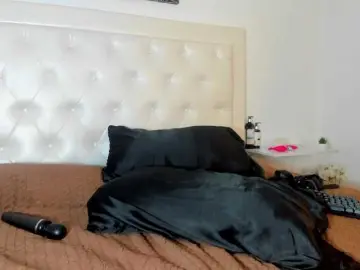 Bongacams Sex Cam of rouse-sexy-hotxx77
