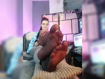 Bongacams Free Porn Cam of monicaangels