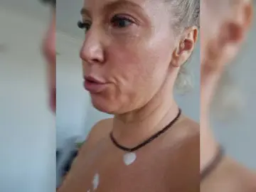 Bongacams Adult Webcam of MoonKitten