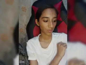 Bongacams Nude Webcam of AlinaPopy