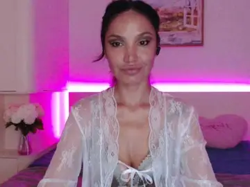 Bongacams Live Sex Cam of Ohmy-Linda