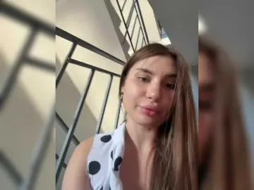 Bongacams Nude Webcam of -EmilyBaby-