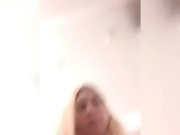 Bongacams Live Sex Cam of LittleSammy