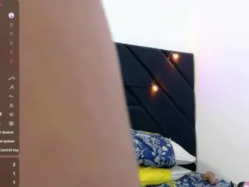 Bongacams Live Sex Cam of skinnyindiansluttt