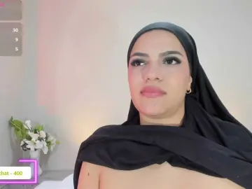 Bongacams Live Sex Cam of mhia-paris