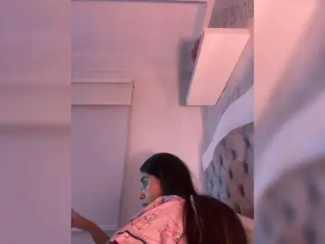 Bongacams Free Porn Cam of SallyeLeins