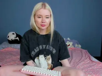 Bongacams Watch Live Sex Cams of LillieBerry