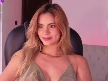 Bongacams Sex Cam of KyomiVelvet