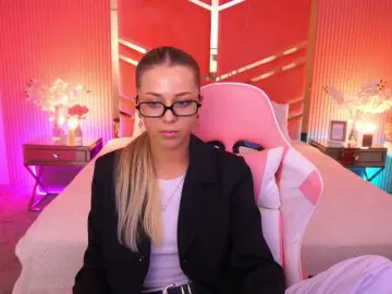 Bongacams Live Porn of LoveeDove