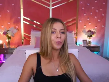 Bongacams Live Sex Cam of LoveeDove
