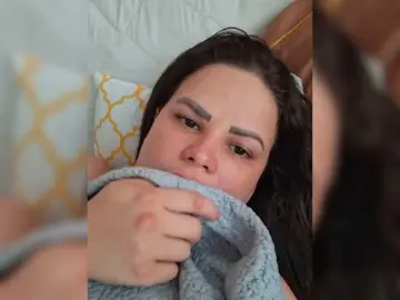 Bongacams Live Sex Cam of AliceBraga