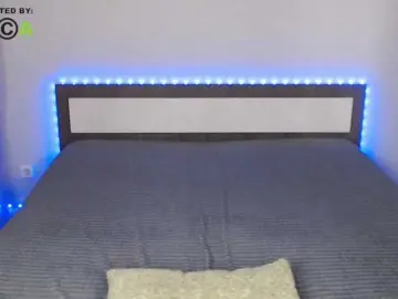 Bongacams Watch Live Sex Cams of RonnieMilles