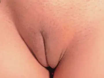 Bongacams Watch Live Sex Cams of LelaWest
