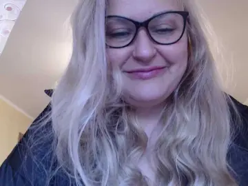 Bongacams Nude Webcam of WifeyNusha