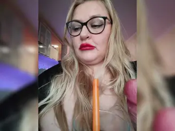 Bongacams Sex Cam of WifeyNusha