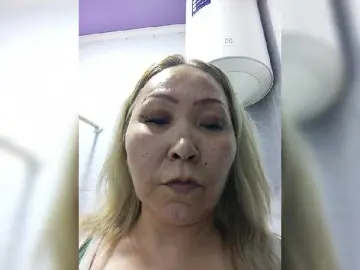 Bongacams Free Porn Cam of Qweentis