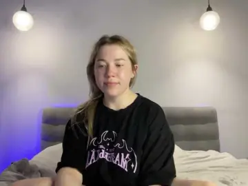 Bongacams Nude Webcam of AlyraSun