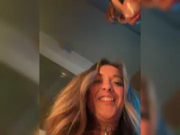 Bongacams Sex Chat of BigTwiXXX
