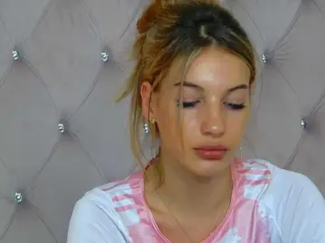 Bongacams Watch Live Sex Cams of KimmDaviss