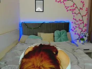 Bongacams Free Porn Cam of DellaRowwe