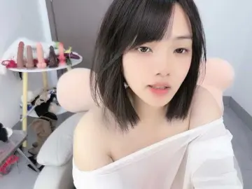Bongacams Sex Cam of Miqibaob