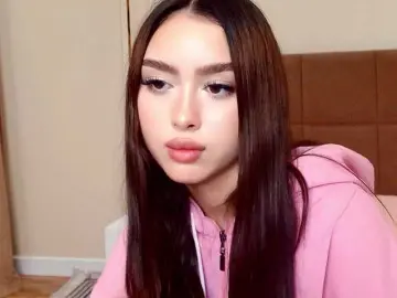 Bongacams Nude Webcam of maddieperezzz