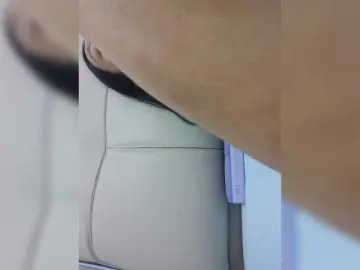 Bongacams Watch Live Sex Cams of Selinababy99