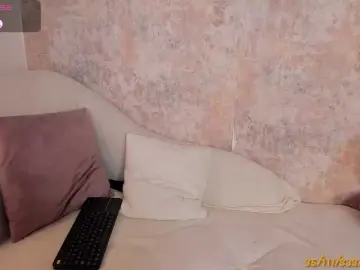 Bongacams Live Sex Cam of HOTbrunette69