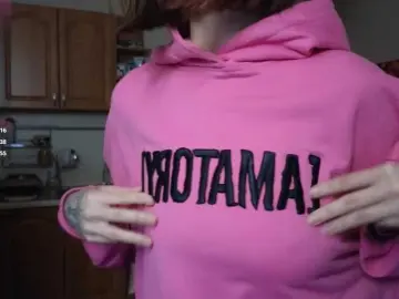 Bongacams Watch Live Sex Cams of MaoandLulu