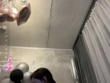 Bongacams Watch Live Sex Cams of MorninggRubbingg