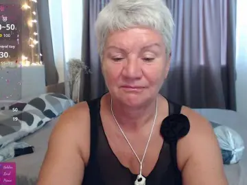 Bongacams Watch Live Sex Cams of roxana-brooks