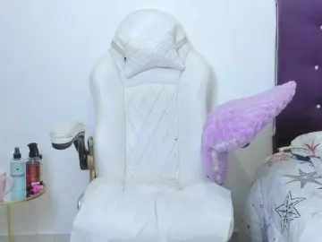 Bongacams Free Porn Cam of madelinsquit