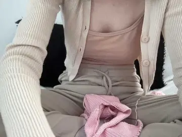 Bongacams Free Porn Cam of BestyBoobs