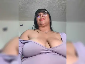 Bongacams Free Porn Cam of CandyBrowm