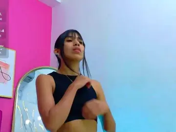 Bongacams Nude Webcam of littleeemiily