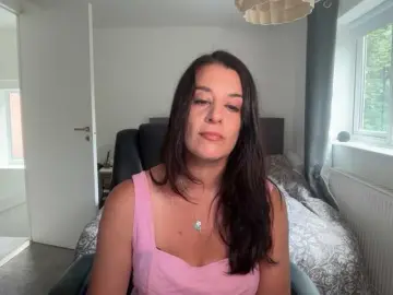 Bongacams Best live sex cam show of magicinabox