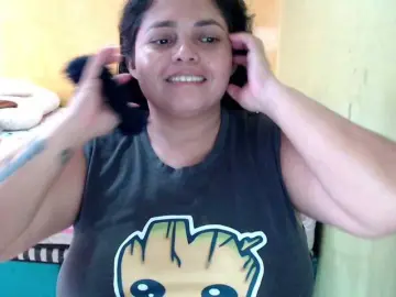 Bongacams Live Porn of mia-naughty