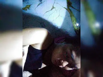 Bongacams Free Porn Cam of XXhornywetprincess99XX