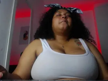Bongacams Live Sex Cam of Ayliinn