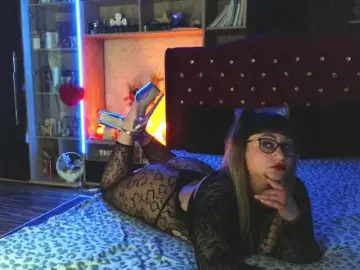Bongacams Adult Webcam of CandyBigbooty