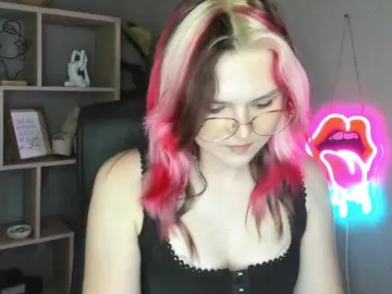 Bongacams Adult Webcam of SweetLilyxo