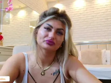 Bongacams Watch Live Sex Cams of blondeceline