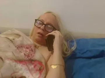 Bongacams Best live sex cam show of martachatte19